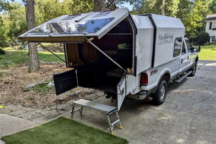 Does a truck topper decrease mileage?